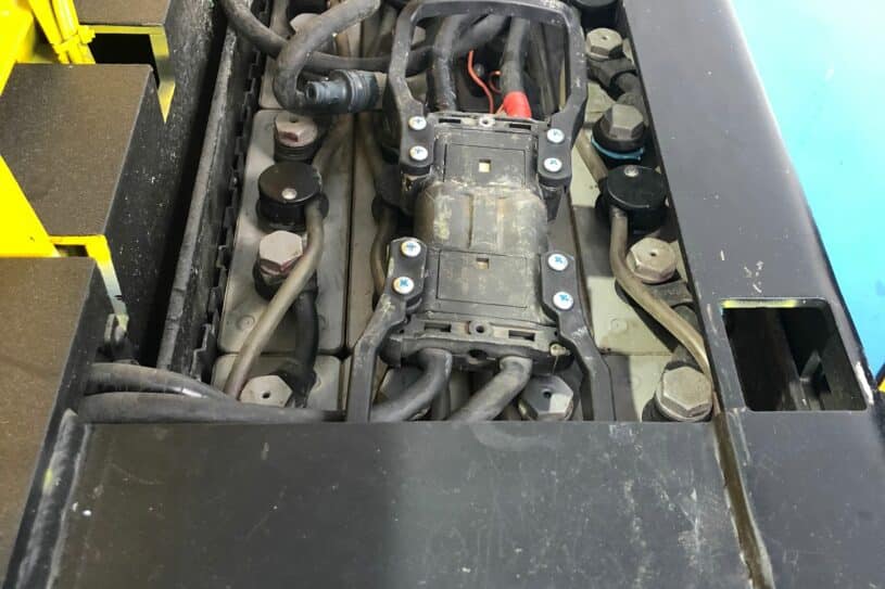 Recogepedidos HYSTER Modelo LO2.0 lleno