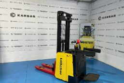 Transpaleta con plataforma HYSTER S1.5S KARBAR 1643 3