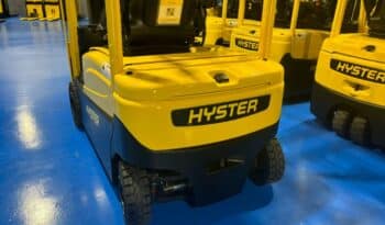 Carretilla Eléctrica 4 Ruedas HYSTER 2000 Kg muy nueva lleno