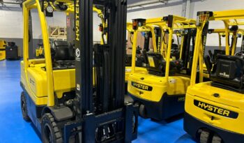 Carretilla Diésel HYSTER 3.000 Kg con Tríplex lleno