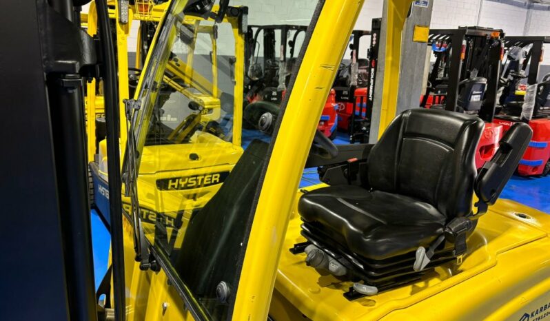 Carretilla Eléctrica 4 Ruedas HYSTER 3000 Kg lleno