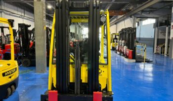 Carretilla Eléctrica 4 Ruedas HYSTER 3000 Kg lleno