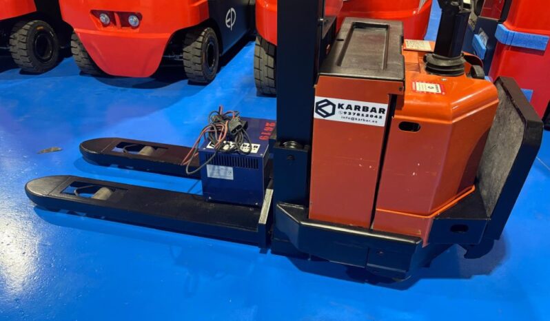 Apilador TOYOTA 1200 Kg económico lleno