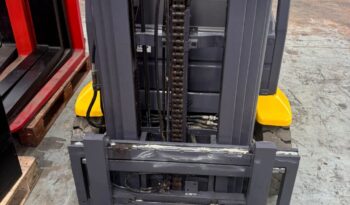 Carretilla Eléctrica 3 Ruedas OM PIMESPO 1500 Kg mástil Triple lleno