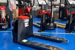 Transpaleta EP F4 Frutera KMJ Forkflift KARBAR Grup 003