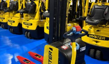Apilador eléctrico HYSTER 1000 Kg – Mástil Doble lleno