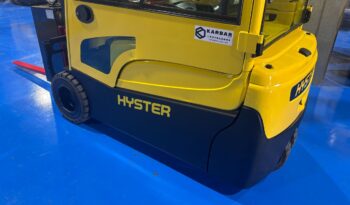 Carretilla Eléctrica 3 Ruedas HYSTER 1800 Kg Cabinada lleno