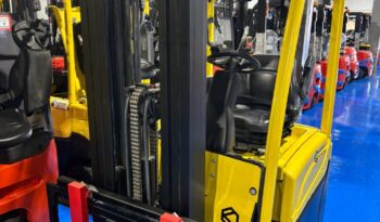 Carretilla elevadora eléctrica 3 ruedas HYSTER 1500 Kg – Mástil Triple lleno