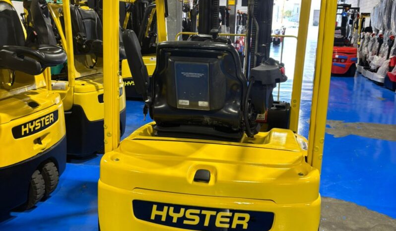 Carretilla elevadora eléctrica 3 ruedas HYSTER 1600 Kg lleno