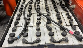 Carretilla Eléctrica BT 3 Ruedas 1600Kg Mástil Triple 5200mm lleno