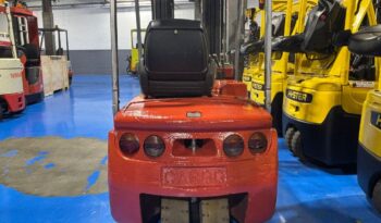 Carretilla Eléctrica BT 3 Ruedas 1600Kg Mástil Triple 5200mm lleno