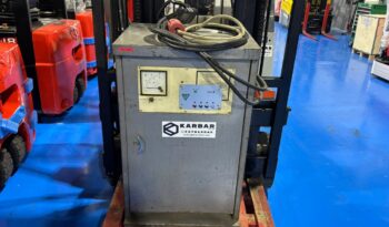 Carretilla Eléctrica FIAT 3 Ruedas 1500Kg Mástil Doble 5000mm lleno