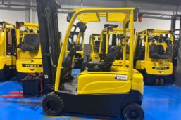Carretilla Eléctrica HYSTER J2.0XN Triple 5200 661 004