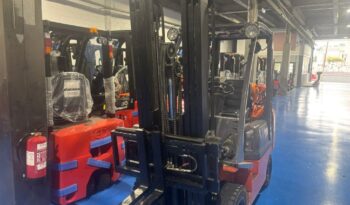 Carretilla elevadora GLP NISSAN 1800Kg mástil triple PD01A118PQ lleno