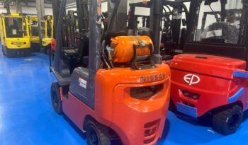 Carretilla elevadora GLP NISSAN 1800Kg mástil triple PD01A118PQ lleno