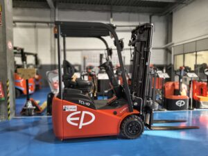 Carretilla eléctrica TCL122 3 ruedas EP